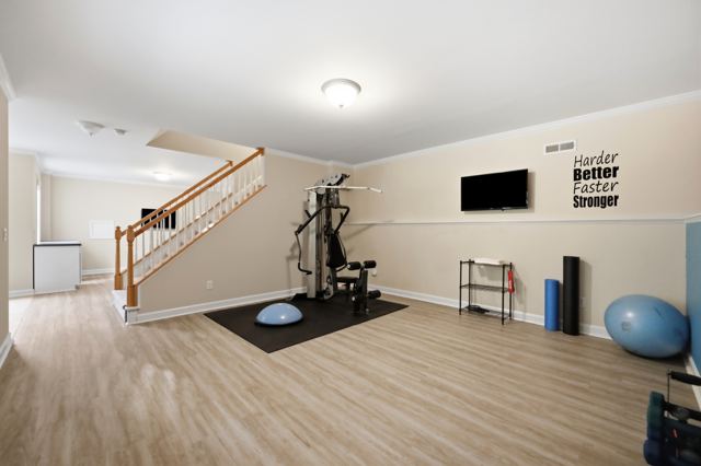 202 Briardale, photo 25