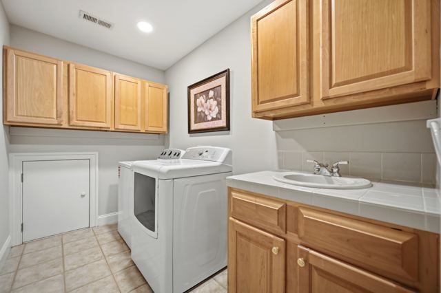 202 Briardale, photo 29