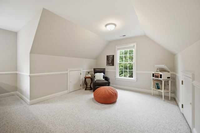 202 Briardale, photo 32