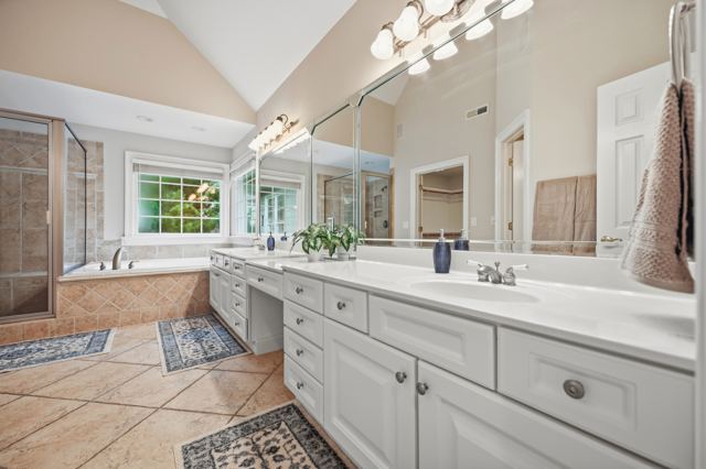 202 Briardale, photo 36