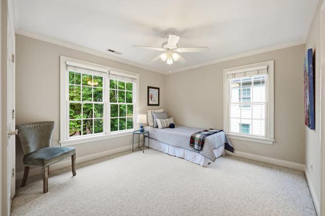 202 Briardale, photo 42