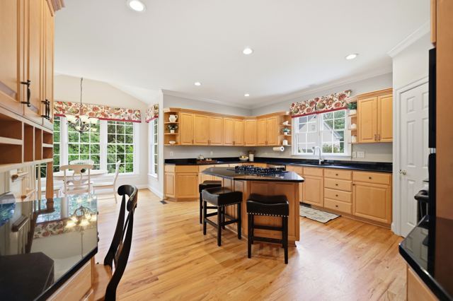 202 Briardale, photo 48