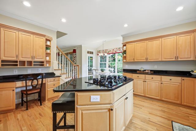 202 Briardale, photo 51